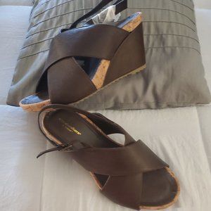 Brown Wedge